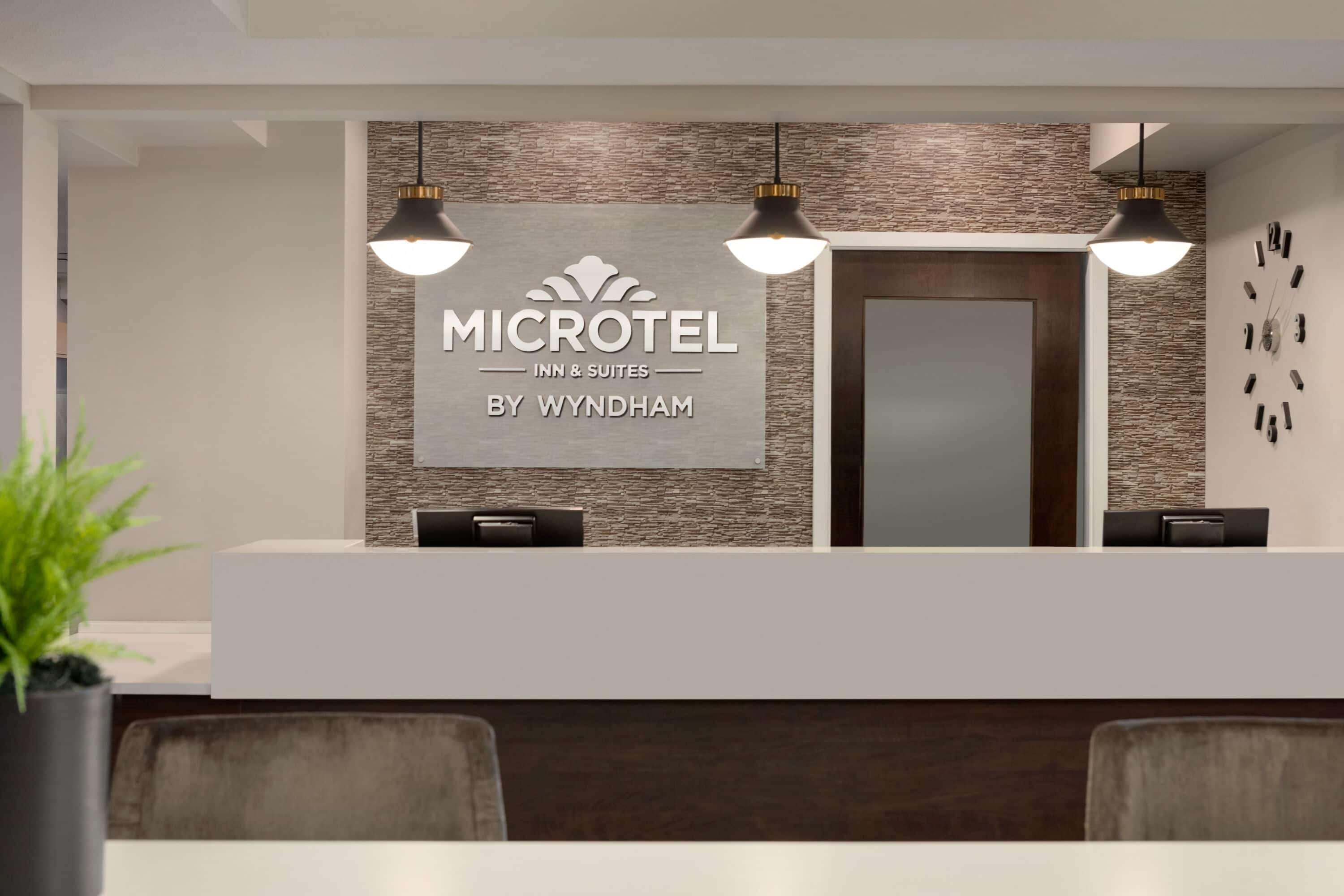 Microtel Inn & Suites By Wyndham Estevan Kültér fotó